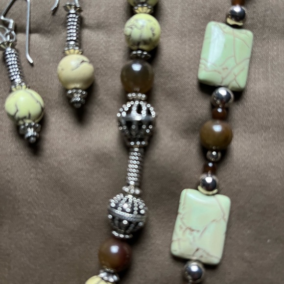 Brown and cream turquoise jewelry - Picture 2 of 2